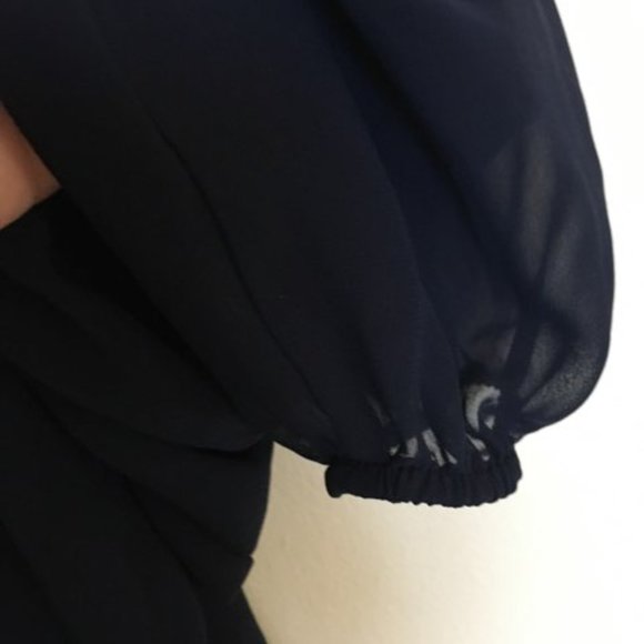 EXPRESS Sheer Chiffon Long Sleeve Bodysuit - Size Medium - Picture 8 of 9